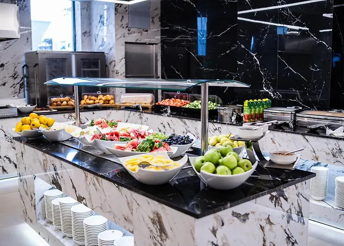 Pinea & Golem (Tirana)